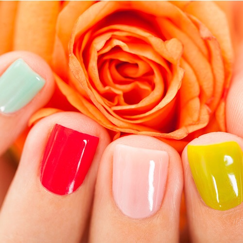 EMOJI NAILS - KID SERVICES